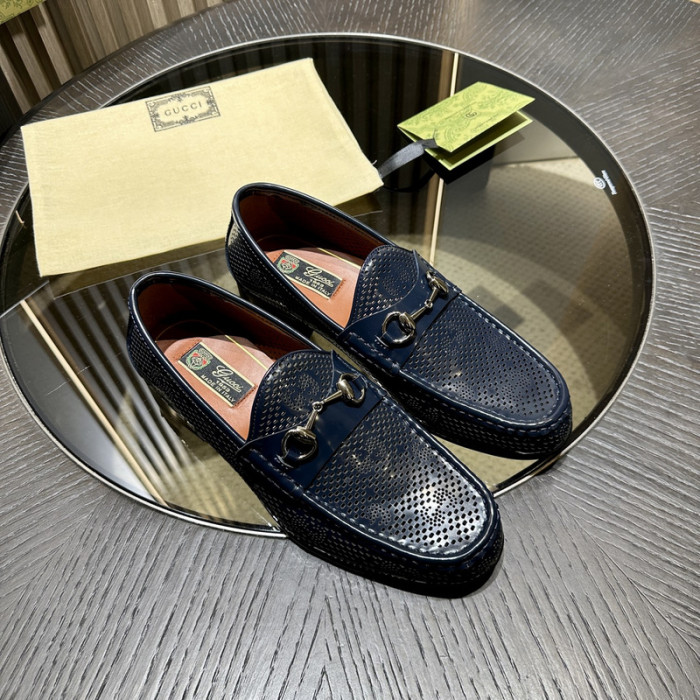 G*u*i* loafers gc185